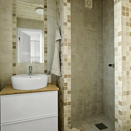 In With Wifi Semesterbostad